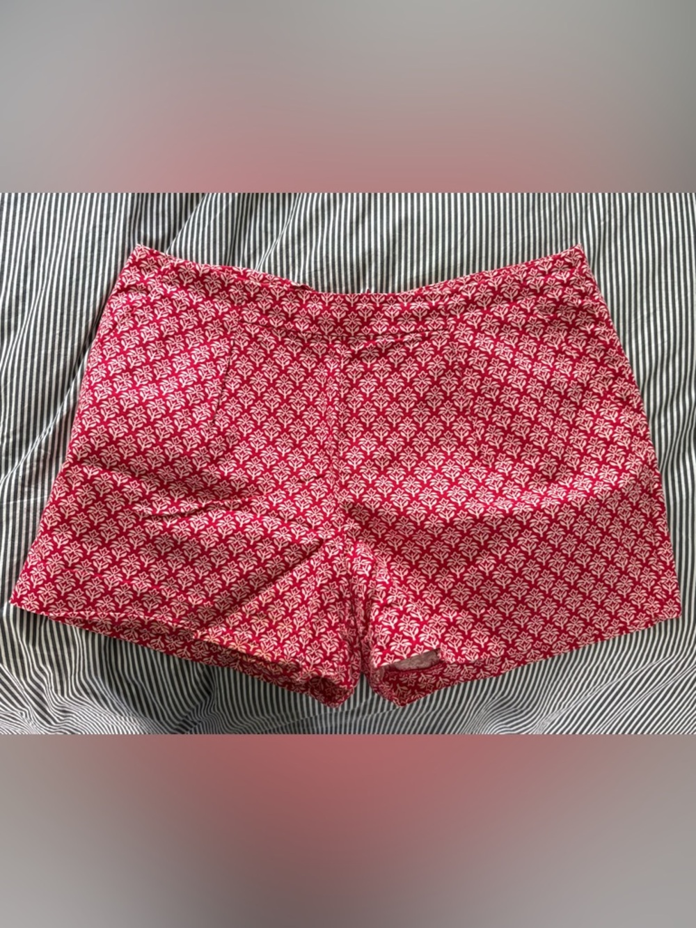 Madewell Red and White Printed High-Waist Shorts